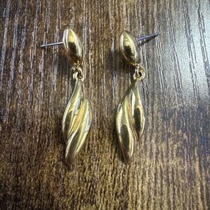 Vintage Stamped TRIFARI Gold Tone Earrings Dangle Drop Signed